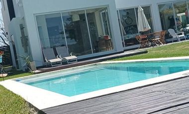 Casa en  alquiler San Isidro Labrador!!!