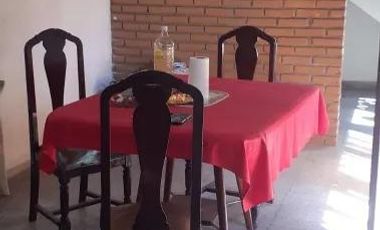 Casa en venta - 3 Dormitorios 2 Baños - Cochera - 223Mts2 - Quilmes