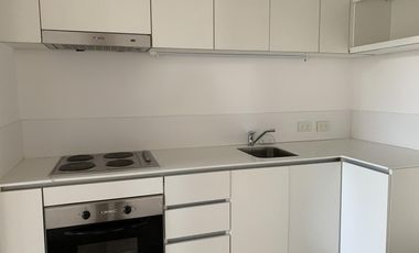 Lindísimo departamento en piso 3ro. amplio 2 ambientes con balcón aterrazado y cochera