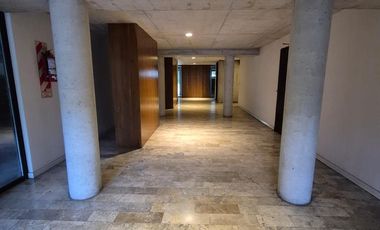 Lindísimo departamento en piso 3ro. amplio 2 ambientes con balcón aterrazado y cochera