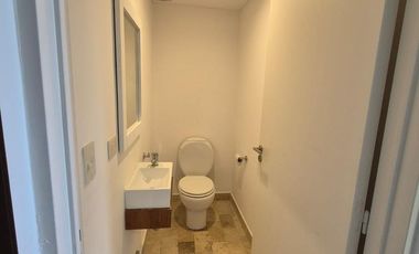 Lindísimo departamento en piso 3ro. amplio 2 ambientes con balcón aterrazado y cochera