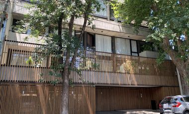 Lindísimo departamento en piso 3ro. amplio 2 ambientes con balcón aterrazado y cochera