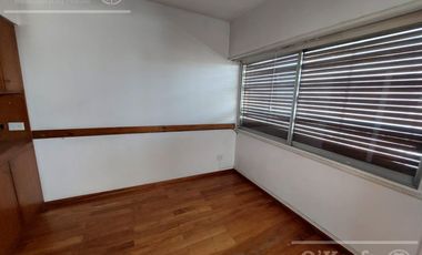 Impecable 3 ambientes en alquiler con cochera y baulera  en Quilmes centro