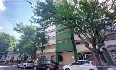 Impecable 3 ambientes en alquiler con cochera y baulera  en Quilmes centro