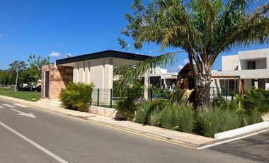 Casa (127) en Venta en Privada Nadira en Conkal