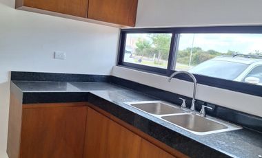 Casa (127) en Venta en Privada Nadira en Conkal