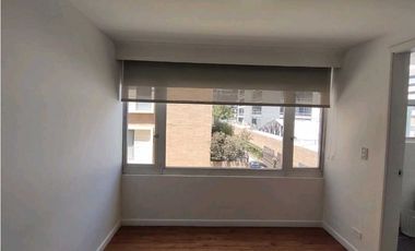 Venta / Arriendo apto en la 93