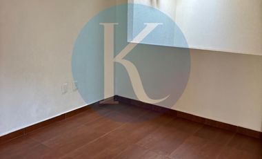 Acogedora Casa en Renta en Fraccionamiento Privado cerca Lago Gpe.