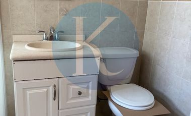 Acogedora Casa en Renta en Fraccionamiento Privado cerca Lago Gpe.