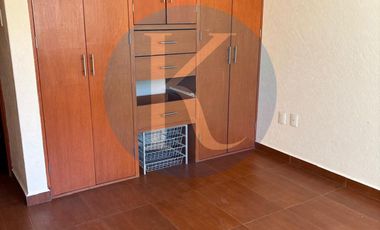 Acogedora Casa en Renta en Fraccionamiento Privado cerca Lago Gpe.