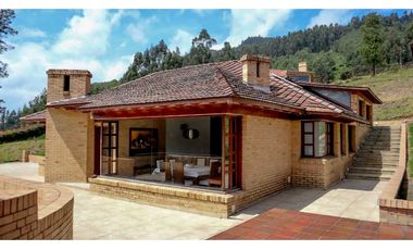 Arriendo y venta linda casa en Briceño  Cundinamarca.