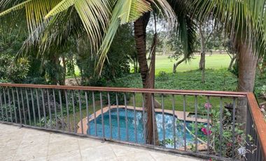 Casa en venta con vista al campo de golf