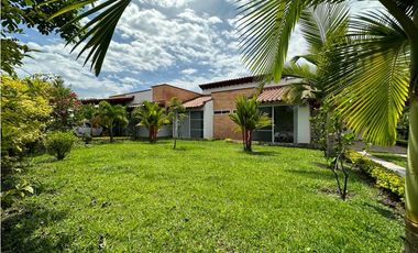 VENTA CASA CAMPESTRE SECTOR PUELBITO CAFETERO PEREIRA