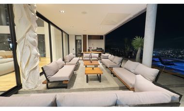 VENTA moderna y espectacular CASA con PISCINA en Las Palmas -POBLADO