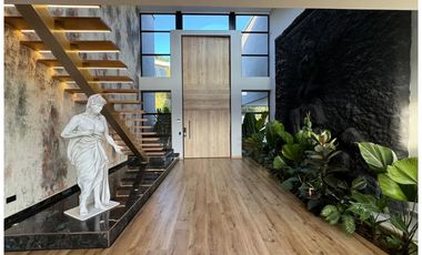 VENTA moderna y espectacular CASA con PISCINA en Las Palmas -POBLADO