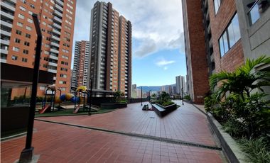 Arrienda  apartamento en Sabaneta / Parte baja