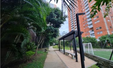 Arrienda  apartamento en Sabaneta / Parte baja
