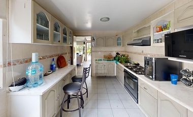 Templada, Acogedora Del Valle Casa Condominio Venta