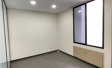 Oficina en Arriendo Milla de Oro Medellín