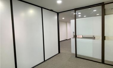 Oficina en Arriendo Milla de Oro Medellín