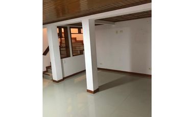 VENDEMOS CASA EN CONJUNTO CERRADO B. CANTARRANA  VILLAVICENCIO- META