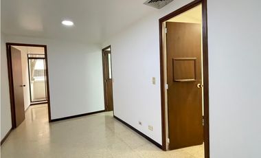 Oficina en Venta Milla de Oro Medellin