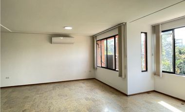 Oficina en Arriendo Aguacatala Medellín