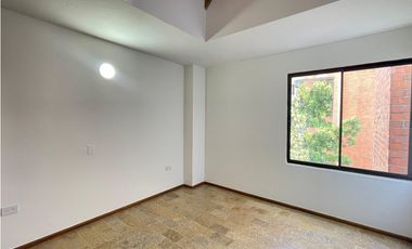 Oficina en Arriendo Aguacatala Medellín