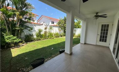 ALQUILER CASA QUINTAS DE VERSALLES