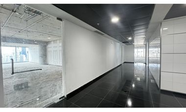 Venta de piso de oficina en Punta Pacífica, Ph Oceanía Business Plaza