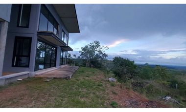 SE VENDE HERMOZA CASA DE 2 PLANTAS SANTA CRUZ PENONOMÉ