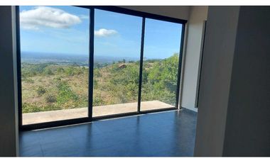 SE VENDE HERMOZA CASA DE 2 PLANTAS SANTA CRUZ PENONOMÉ