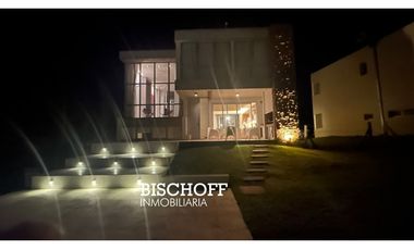 CASA EN VENTA EN COSTA ESMERALDA BARRIO PRIVADO