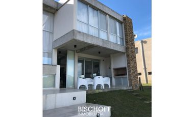 CASA EN VENTA EN COSTA ESMERALDA BARRIO PRIVADO