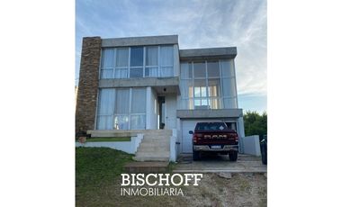 CASA EN VENTA EN COSTA ESMERALDA BARRIO PRIVADO