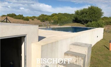 CASA EN VENTA EN COSTA ESMERALDA BARRIO PRIVADO