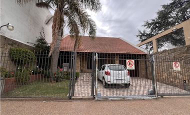 Chalet en lote propio - Parque y cochera triple APTO CREDITO - Chauvín