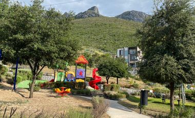 Casa en venta en Valle Poniente, Fracc. Los Cenizos