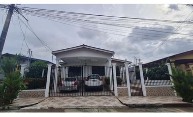 BRISAS DEL GOLF - VENTA DE PROPIEDAD - CASA
