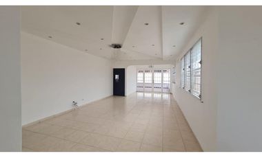BRISAS DEL GOLF - VENTA DE PROPIEDAD - CASA