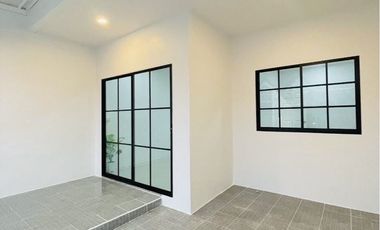 2 Bedroom Townhouse for sale in Khu Khot, Pathum Thani