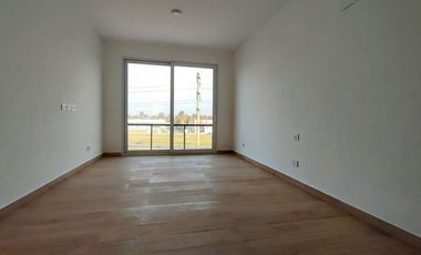 VENTA DE OFICINA EN Pilar