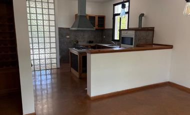 Casa en alquiler en Villa Udaondo
