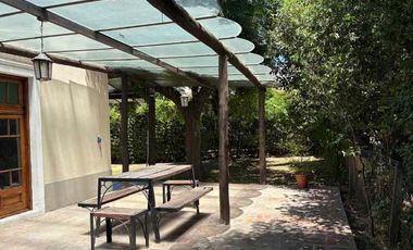 Casa en alquiler en Villa Udaondo