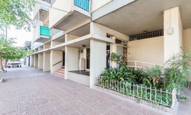 Departamento en venta en Remedios de Escalada Oeste