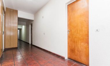 Departamento en venta en Remedios de Escalada Oeste