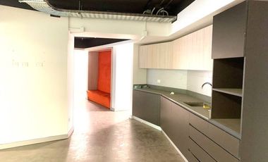 Local comercial en arriendo en LAS CONDES