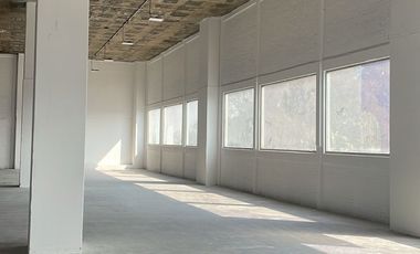 Amplia Nave Industrial de 10,841 m² en Calzada de Tlalpan Ubicación Estratégica