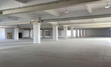 Amplia Nave Industrial de 10,841 m² en Calzada de Tlalpan Ubicación Estratégica