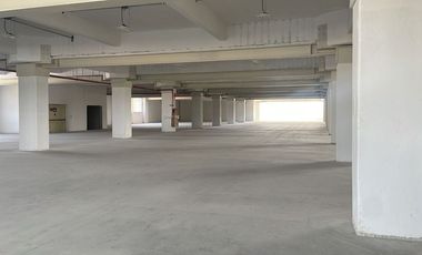 Amplia Nave Industrial de 10,841 m² en Calzada de Tlalpan Ubicación Estratégica